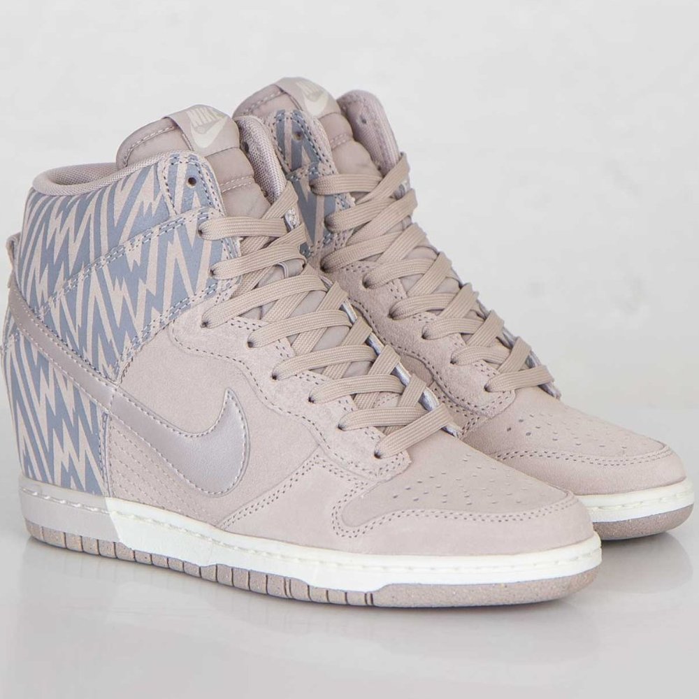 NIKE DUNK SKY HI PREMIUM